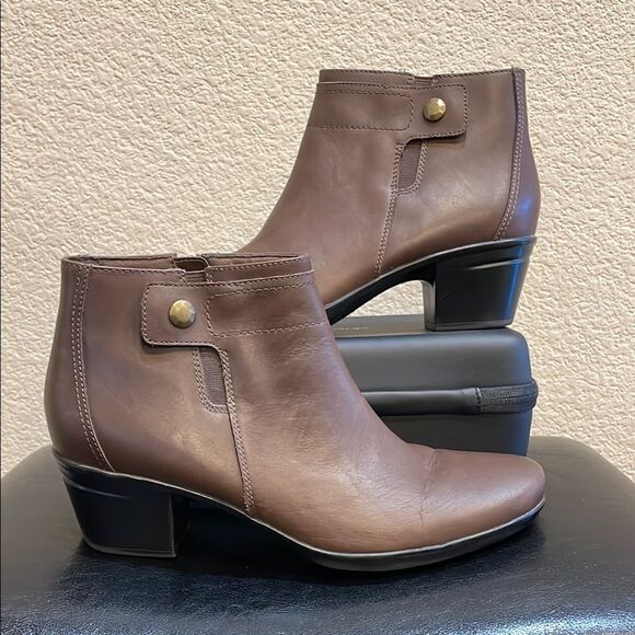 Clarks Emslie Jada Boot Dark Brown Leather Size 12N - Picture 1 of 8